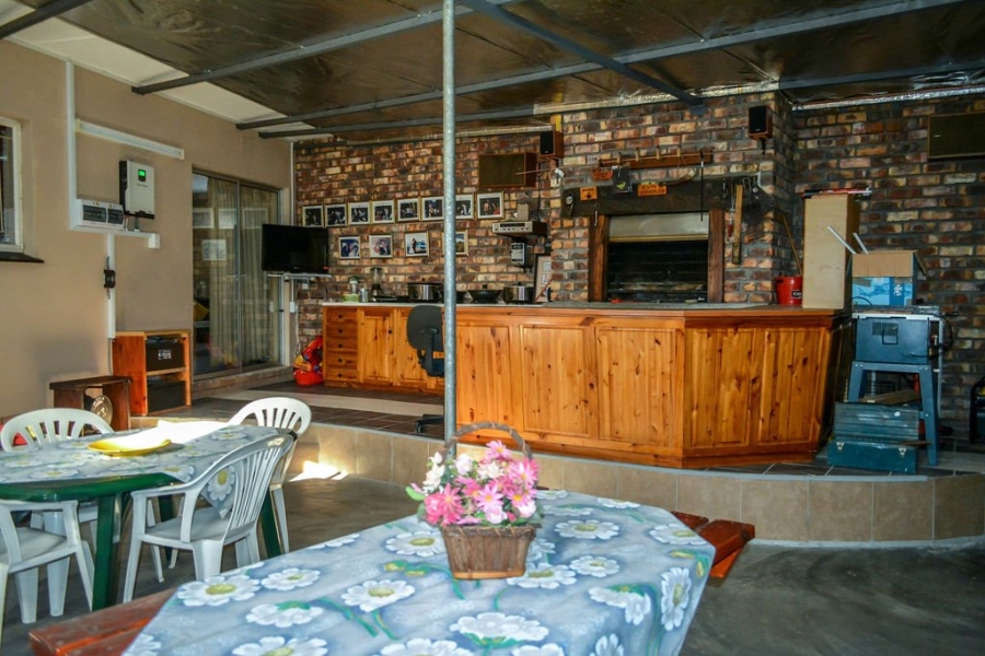 5 Bedroom Property for Sale in Klawer Western Cape